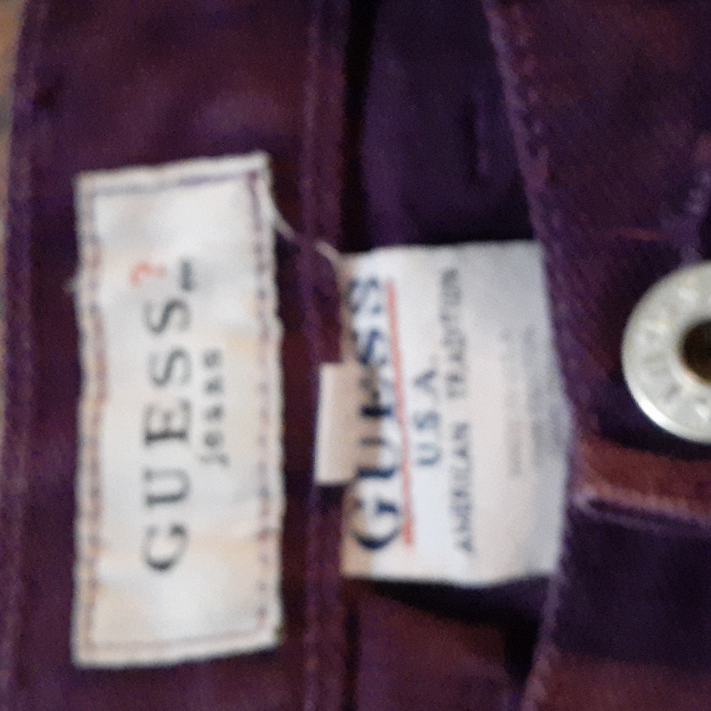 ladies plum color guess Jean's  never worn! - Picture 7 of 8